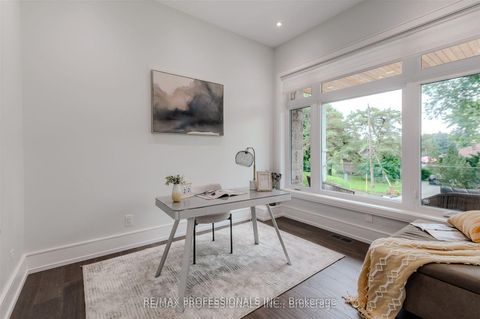 Photo 18 at 4 Dunrobin Drive, Rosethorn, Toronto