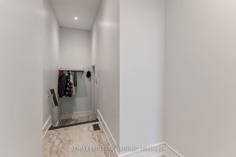 Photo 27 at 4 Dunrobin Drive, Rosethorn, Toronto