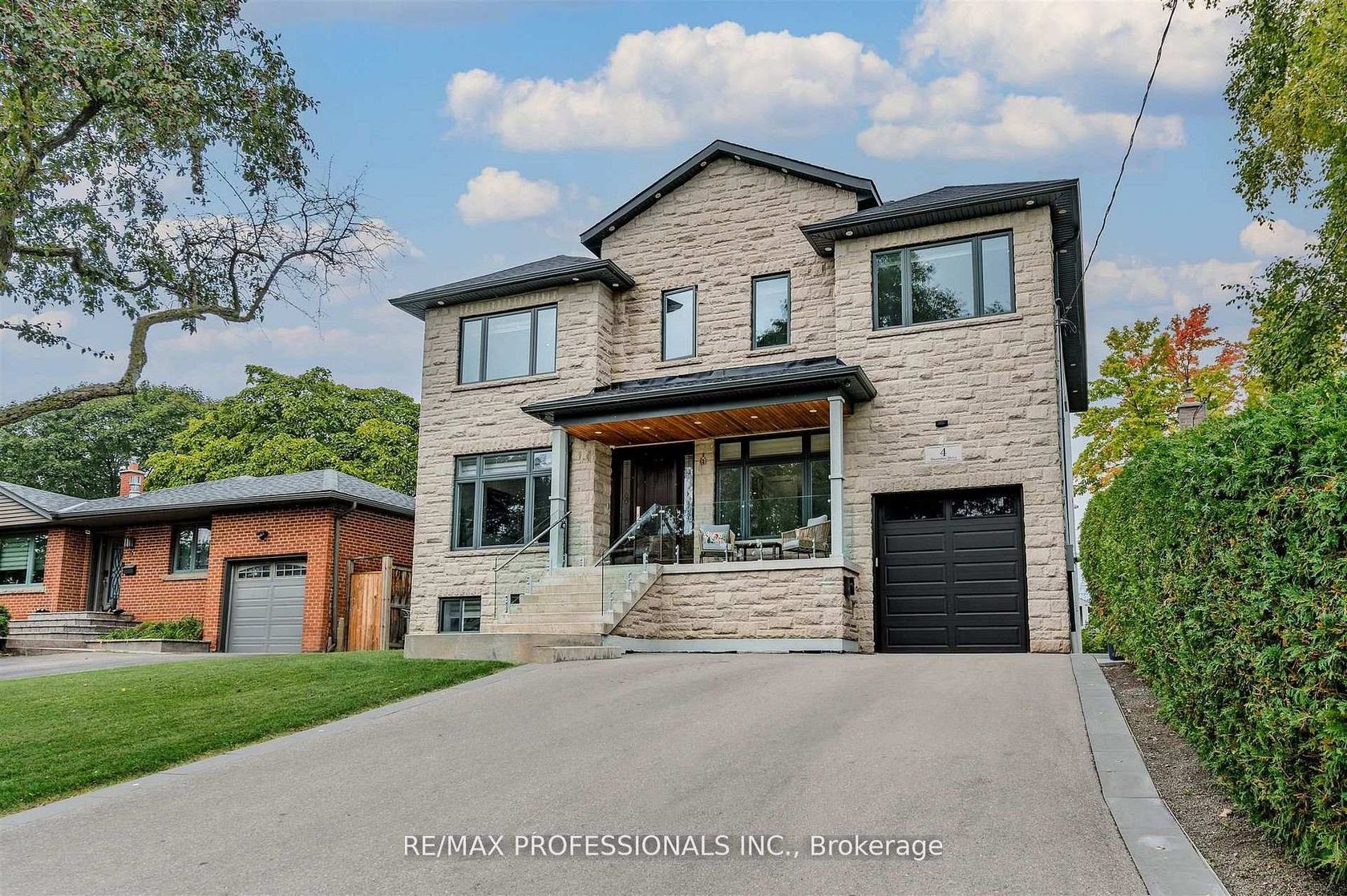 4 Dunrobin Drive, Rosethorn, Toronto 2