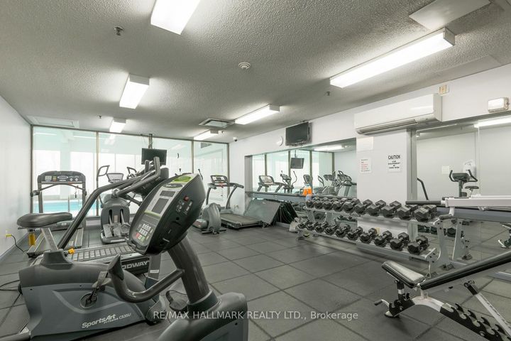 Photo 12 at 525 - 3 Greystone Walk Drive, Kennedy Park, Toronto