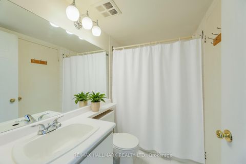 Photo 9 at 525 - 3 Greystone Walk Drive, Kennedy Park, Toronto