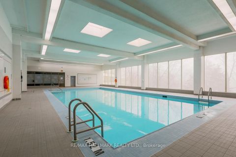 Photo 10 at 525 - 3 Greystone Walk Drive, Kennedy Park, Toronto