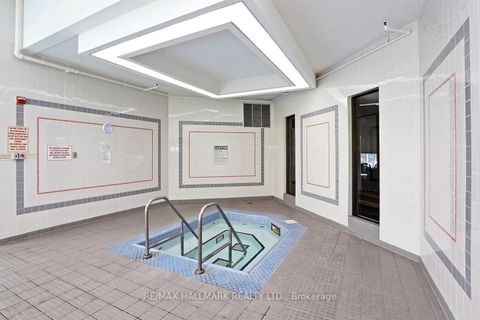 Photo 11 at 525 - 3 Greystone Walk Drive, Kennedy Park, Toronto