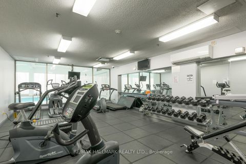 Photo 12 at 525 - 3 Greystone Walk Drive, Kennedy Park, Toronto