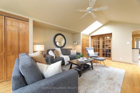 Photo 14 at 274 Wolverleigh Boulevard, Danforth, Toronto