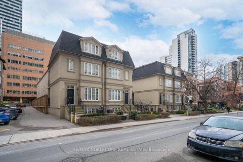 Photo 5 at 6 Luscombe Lane, Yonge Corridor, Toronto