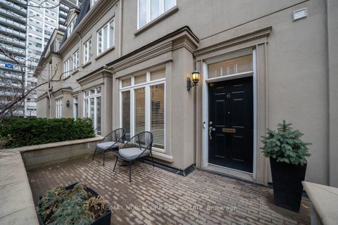 Photo 8 at 6 Luscombe Lane, Yonge Corridor, Toronto