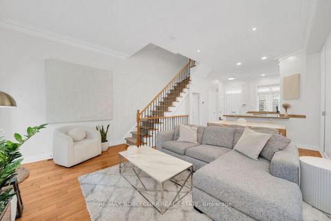 Photo 21 at 6 Luscombe Lane, Yonge Corridor, Toronto