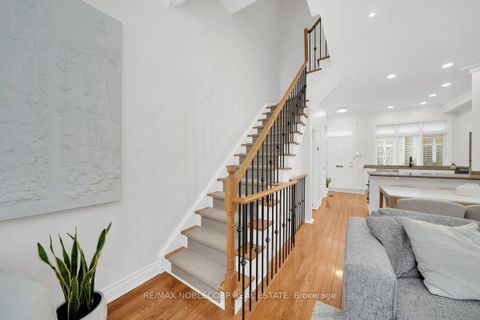 Photo 24 at 6 Luscombe Lane, Yonge Corridor, Toronto