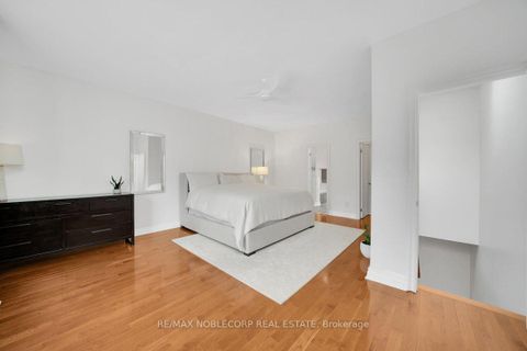 Photo 33 at 6 Luscombe Lane, Yonge Corridor, Toronto