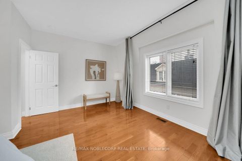 Photo 36 at 6 Luscombe Lane, Yonge Corridor, Toronto