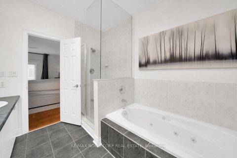 Photo 41 at 6 Luscombe Lane, Yonge Corridor, Toronto