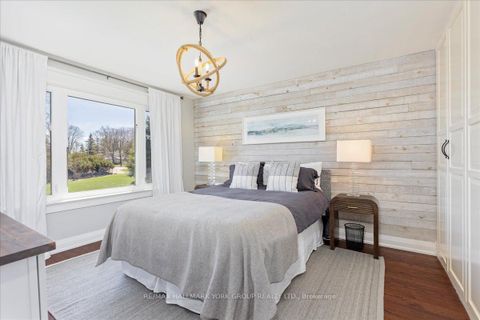 Photo 10 at 20 Burnie Road, Virginia, Georgina