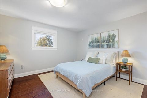 Photo 11 at 20 Burnie Road, Virginia, Georgina