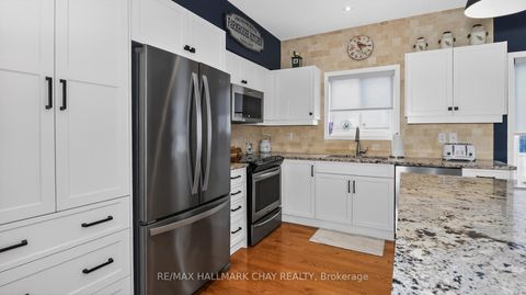 Photo 3 at 205 Country Lane, Stayner, Clearview