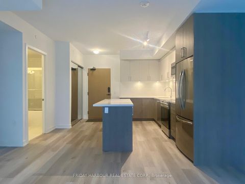 Photo 3 at 254 - 333 Sunseeker Avenue, Rural Innisfil, Innisfil