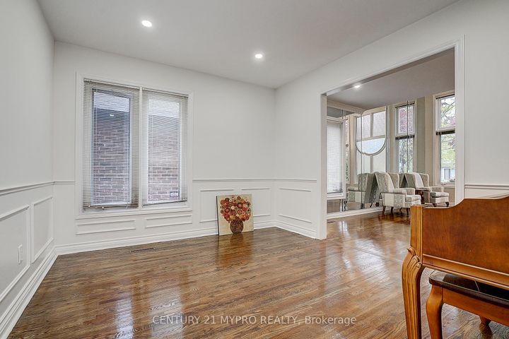 Photo 15 at 18 Cygnus Drive, Observatory, Richmond Hill