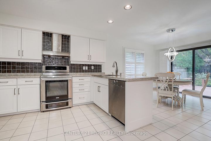 Photo 22 at 18 Cygnus Drive, Observatory, Richmond Hill