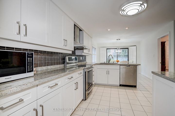 Photo 25 at 18 Cygnus Drive, Observatory, Richmond Hill