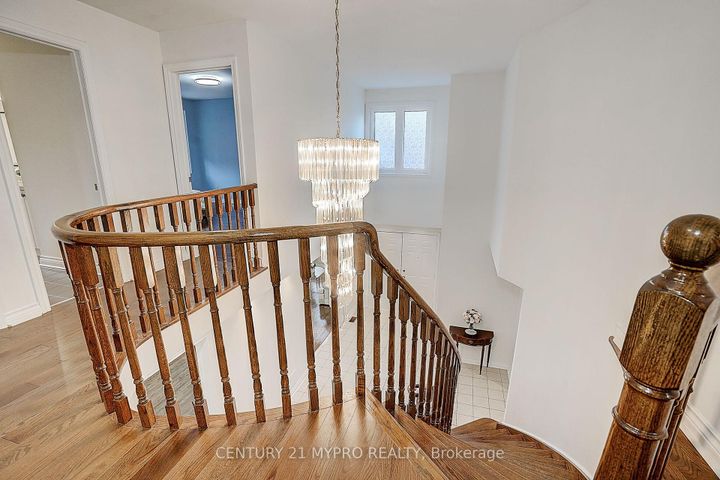 Photo 30 at 18 Cygnus Drive, Observatory, Richmond Hill