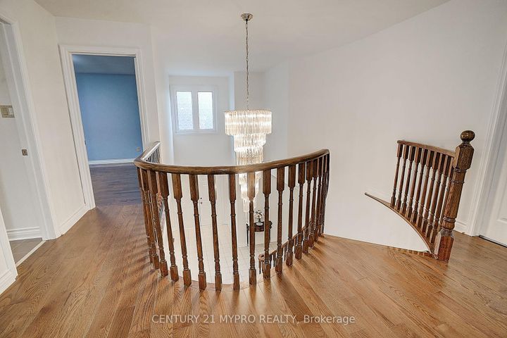 Photo 31 at 18 Cygnus Drive, Observatory, Richmond Hill