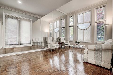 Photo 10 at 18 Cygnus Drive, Observatory, Richmond Hill