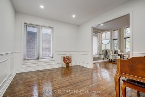 Photo 15 at 18 Cygnus Drive, Observatory, Richmond Hill