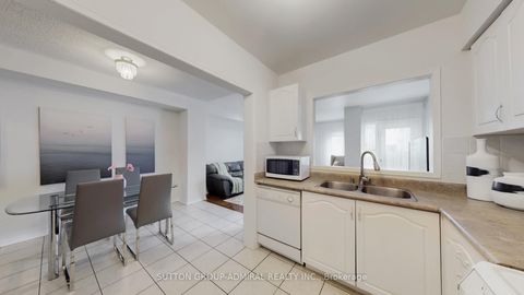 Photo 10 at 78 Camino Drive, Vellore Village, Vaughan