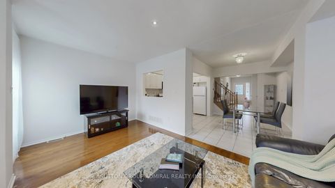 Photo 12 at 78 Camino Drive, Vellore Village, Vaughan