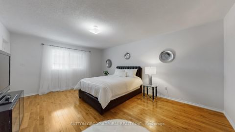 Photo 15 at 78 Camino Drive, Vellore Village, Vaughan