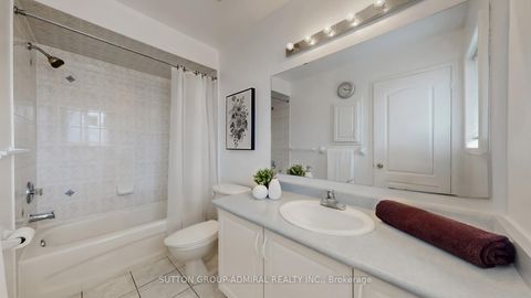 Photo 17 at 78 Camino Drive, Vellore Village, Vaughan