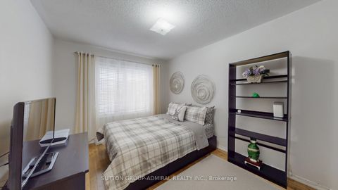 Photo 18 at 78 Camino Drive, Vellore Village, Vaughan