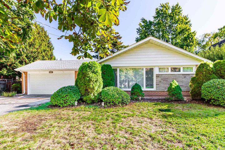 Photo 0 at 628 Shenandoah Drive, Lorne Park, Mississauga