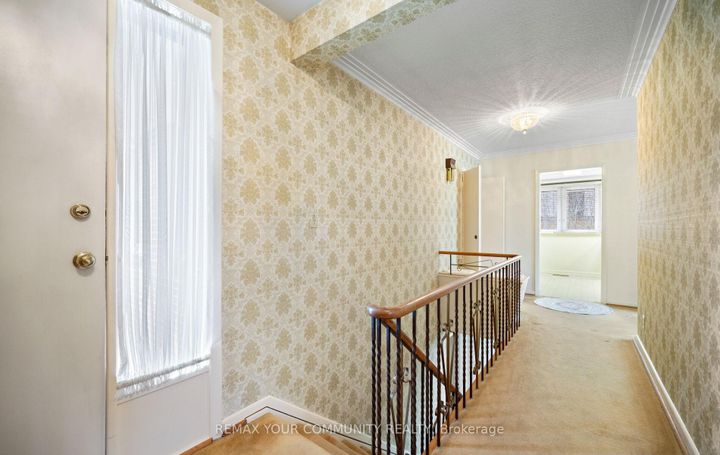 Photo 25 at 628 Shenandoah Drive, Lorne Park, Mississauga