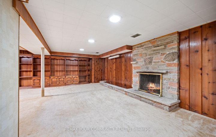 Photo 26 at 628 Shenandoah Drive, Lorne Park, Mississauga