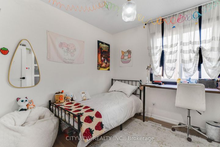 Photo 23 at 64 Foxacre Row, Madoc, Brampton