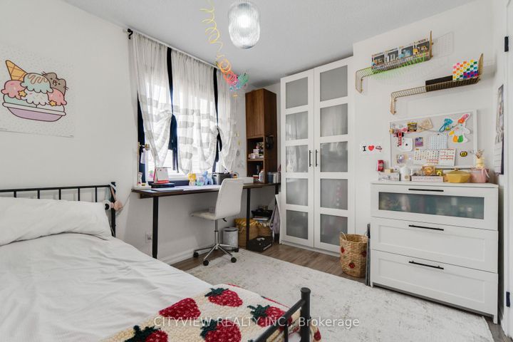 Photo 24 at 64 Foxacre Row, Madoc, Brampton