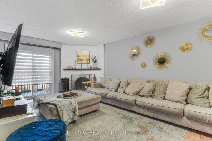 Photo 28 at 64 Foxacre Row, Madoc, Brampton