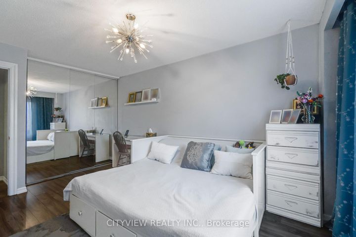 Photo 31 at 64 Foxacre Row, Madoc, Brampton