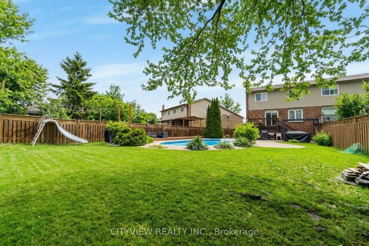 Photo 41 at 64 Foxacre Row, Madoc, Brampton