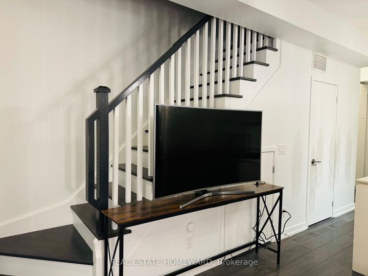 Photo 5 at 17 St. Bartholomew Street, Regent Park, Toronto