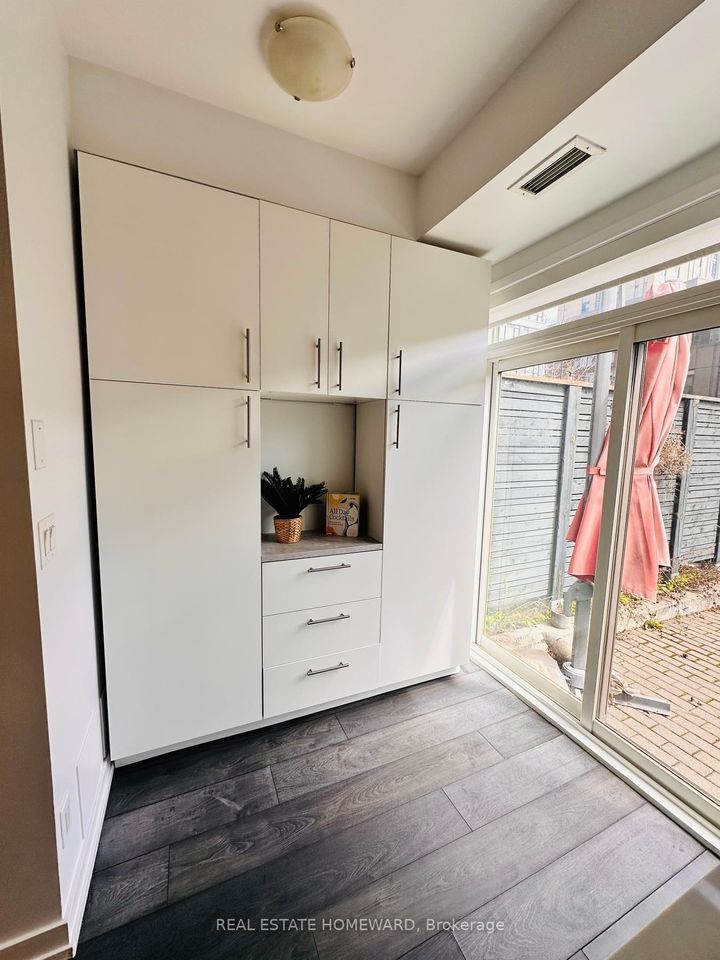 Photo 7 at 17 St. Bartholomew Street, Regent Park, Toronto