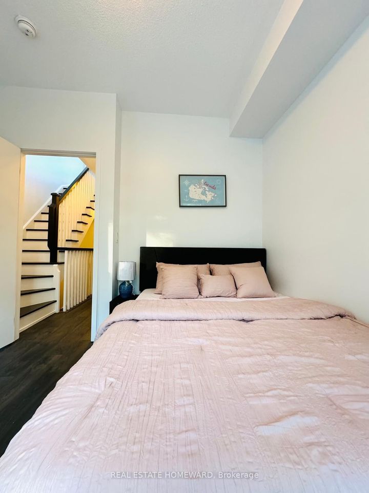 Photo 9 at 17 St. Bartholomew Street, Regent Park, Toronto