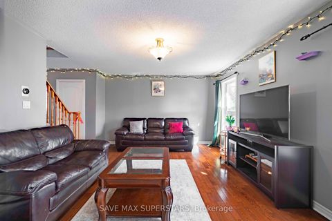 Photo 7 at 63 Gore Drive, Ardagh, Barrie