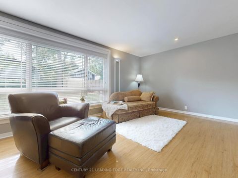 Photo 10 at 102 Botany Hill Road, Morningside, Toronto