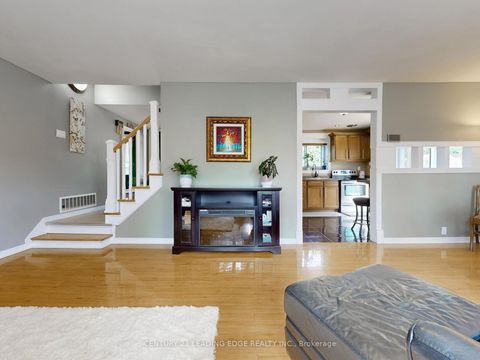 Photo 11 at 102 Botany Hill Road, Morningside, Toronto