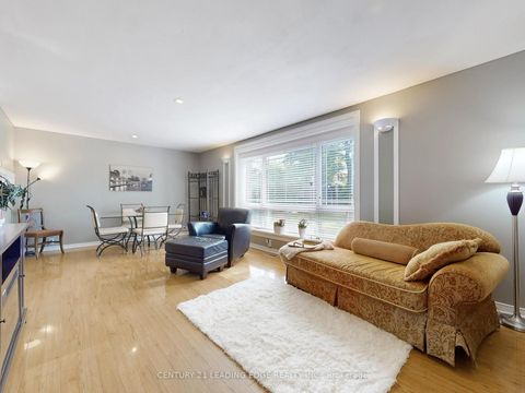 Photo 13 at 102 Botany Hill Road, Morningside, Toronto