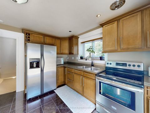 Photo 18 at 102 Botany Hill Road, Morningside, Toronto