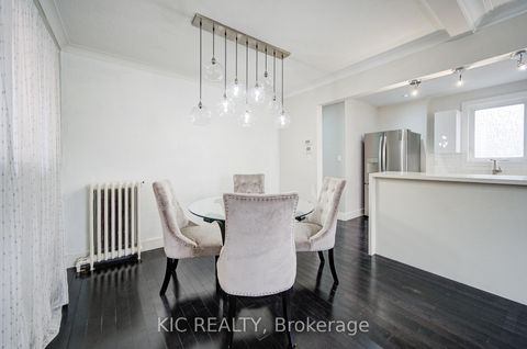 Photo 4 at 35 MONTCALM Avenue, Belgravia, Toronto