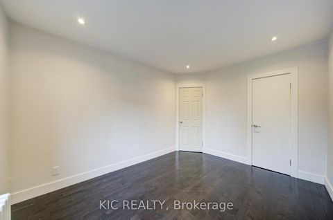 Photo 14 at 35 MONTCALM Avenue, Belgravia, Toronto